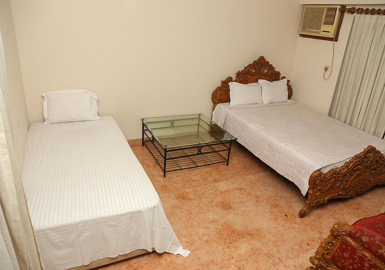 Maya Service Apt Guest House Дака Екстериор снимка